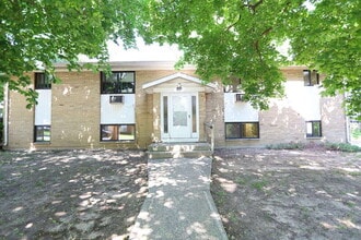Building Photo - 3131 Copley St SW