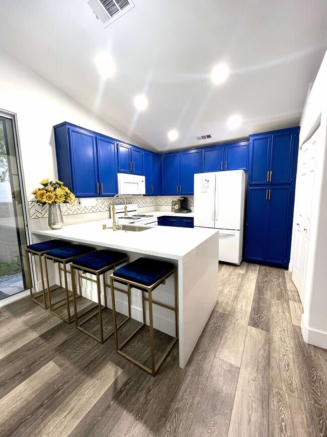 Foto del edificio - 1705 Park Mesa Ln