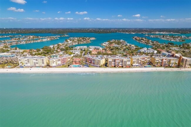 Foto del edificio - 16550 Gulf Blvd