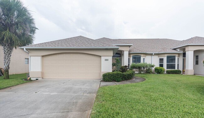 Foto del edificio - Beautiful Home in Satellite Beach including Lawncare and Community Pool