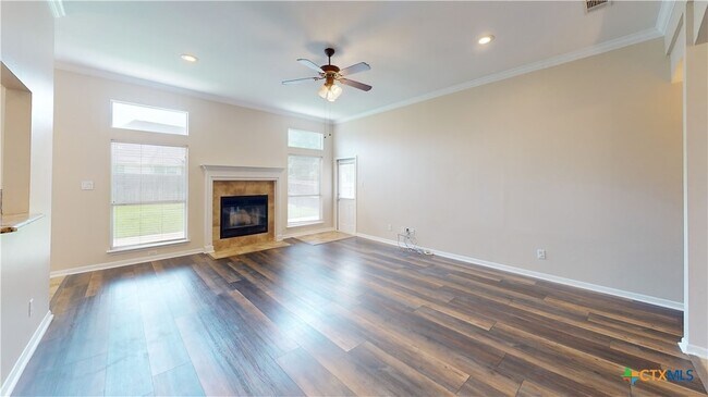 Foto del edificio - 1021 Westend Dr
