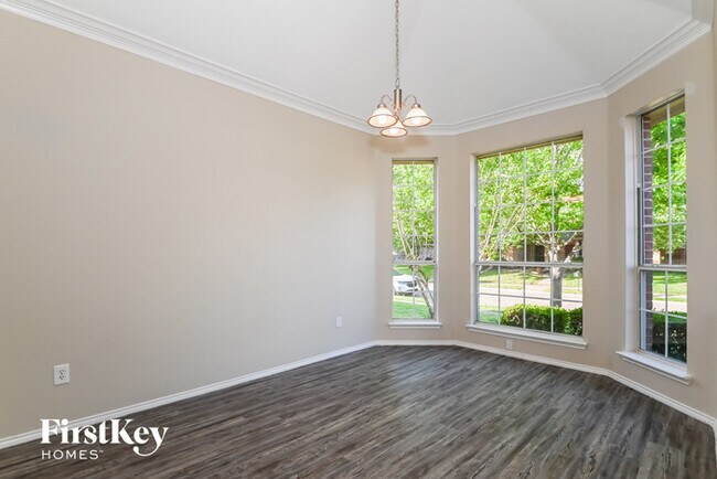 Foto del edificio - 2525 Hyacinth Dr