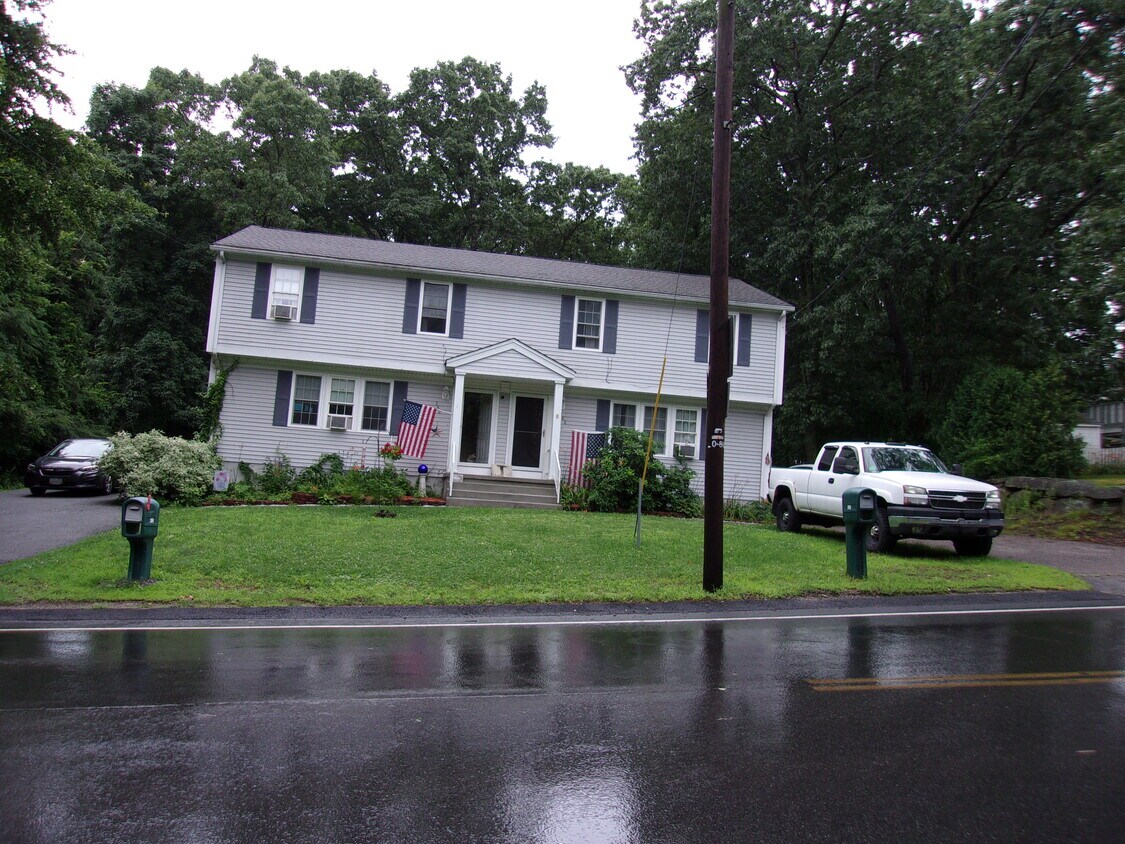 388 Rhodes Ave, Woonsocket, RI 02895 Townhome Rentals in Woonsocket