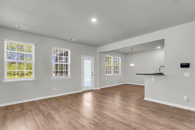 Building Photo - Beautiful 3 Bedroom 2.5 Bath Home In Goose...