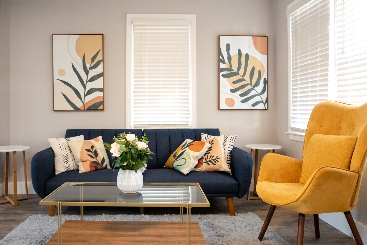 Foto principal - 1212 E 59th St