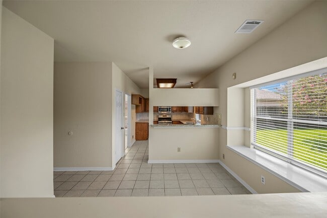 Building Photo - 4922 Moss Run Dr