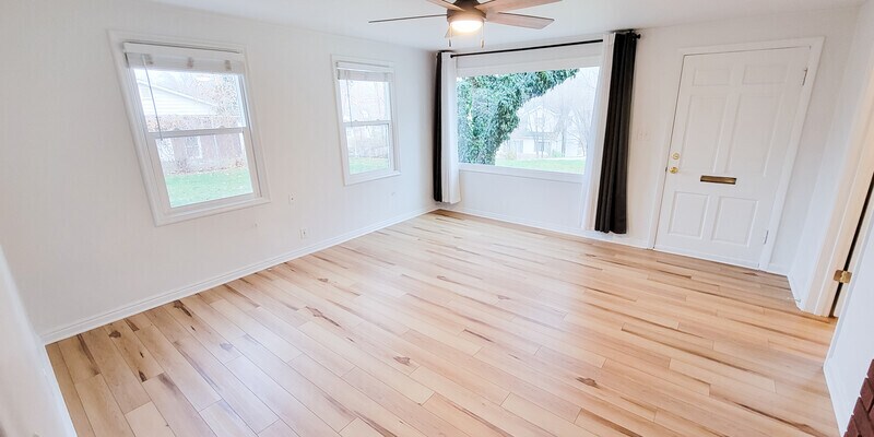 Foto principal - 3149 Gramercy Ave