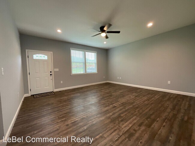 Building Photo - 3 br, 2 bath House - 403 Sunrise Ridge Dr