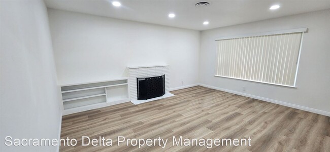 Foto del edificio - 2 br, 1 bath House - 4403 Riverside Blvd