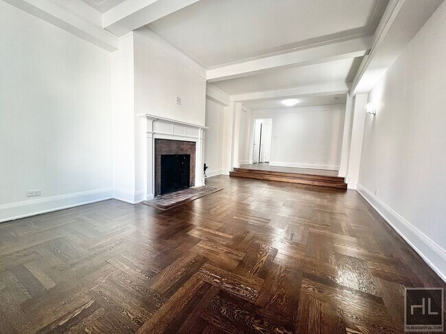 Foto del edificio - EAST 38 STREET