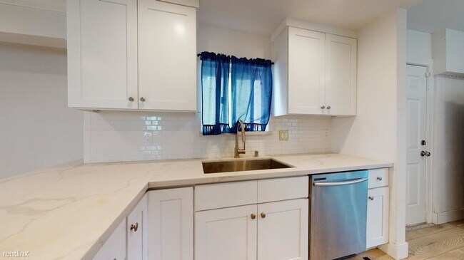 Building Photo - 3 br, 2 bath House - 624 N Record Ave Spac...