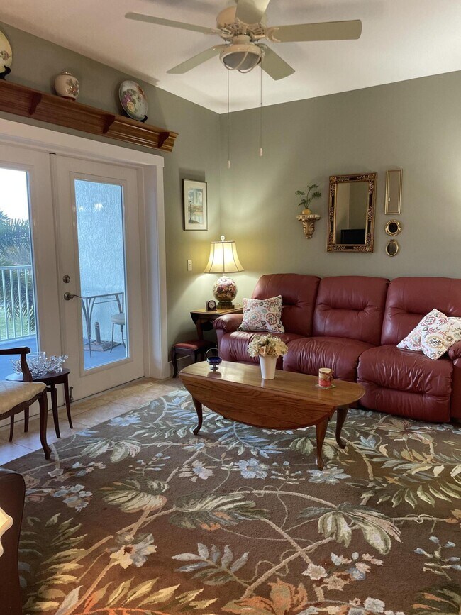 Foto del edificio - 13570 Mystic Dr
