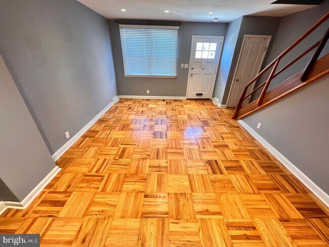 Foto del edificio - 327 Righter St