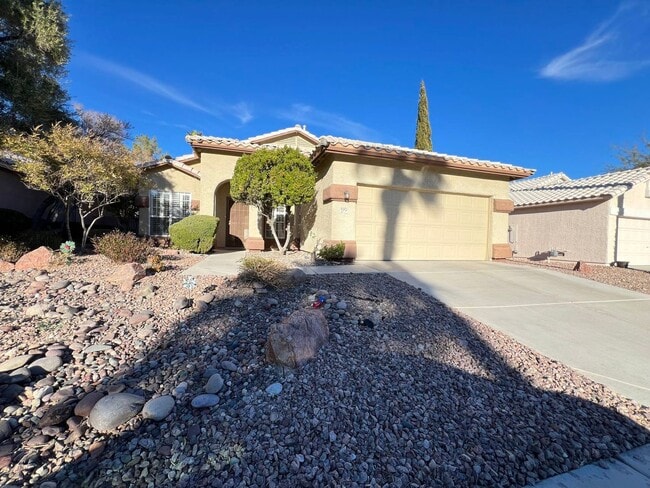 Foto del edificio - Beautiful Spacious 4bd 2ba one-story home