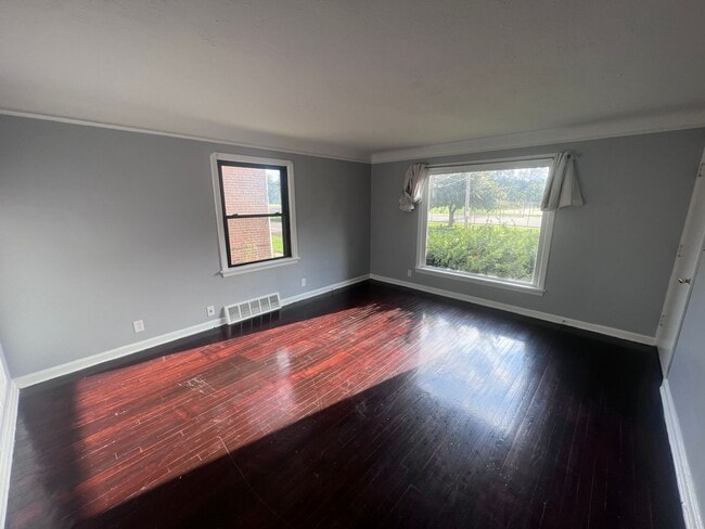 Building Photo - 3658 W 107th St