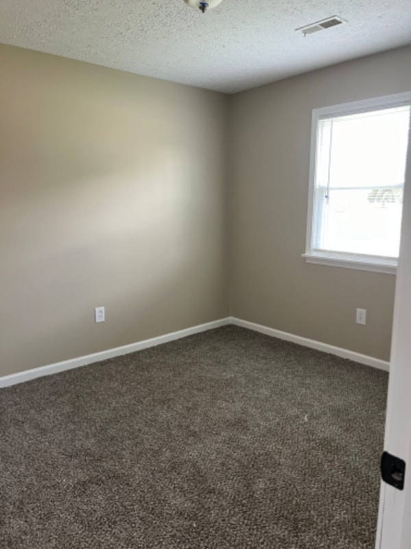 Building Photo - 240 English Ave