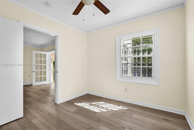 Foto del edificio - 511 NW 44th St