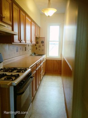 Primary Photo - 179 Ledge St