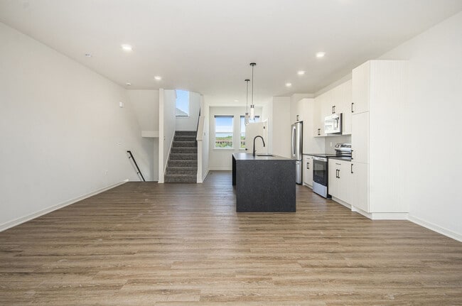 Building Photo - The Residence at Sakura Novi