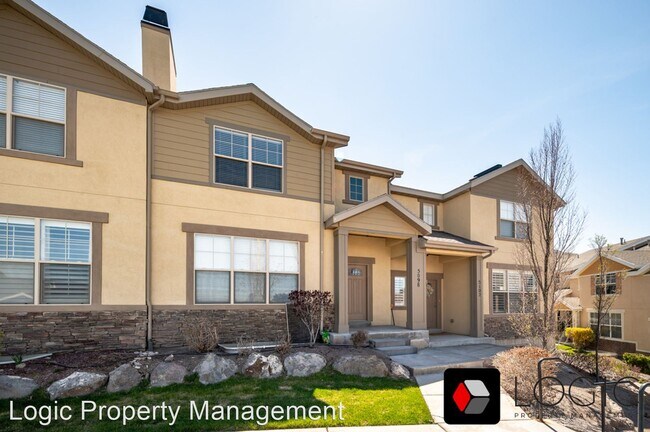 Foto del edificio - 4 br, 3.5 bath House - 5098 West Valmont Way