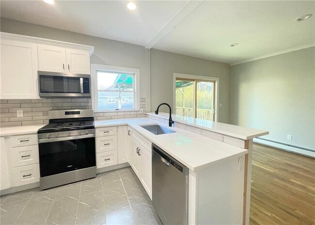 Building Photo - Old Post Road