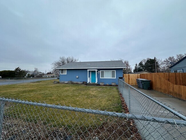 Foto del edificio - Remodeled 2 bed 1 bath in Richland