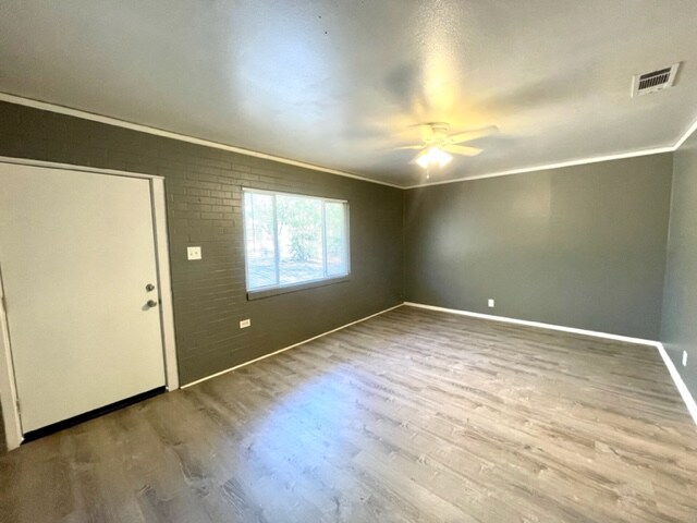 Foto del edificio - 1120 Elm Ave