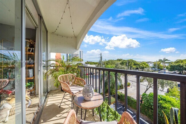 Foto del edificio - 2150 SW 16th Ave