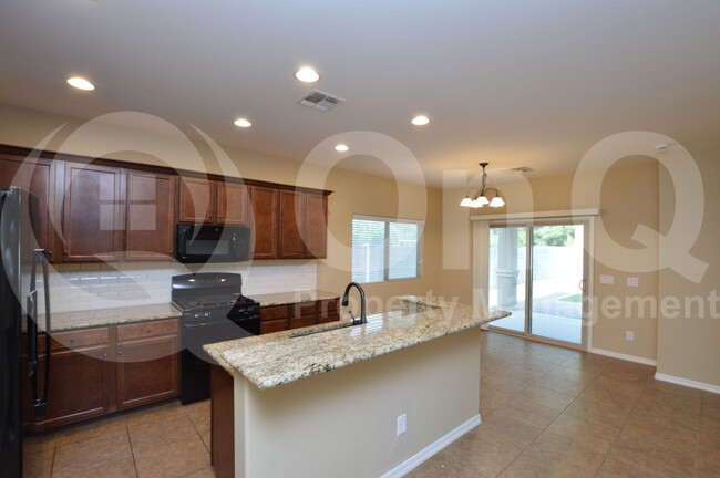 Foto del edificio - 40937 N Linden St