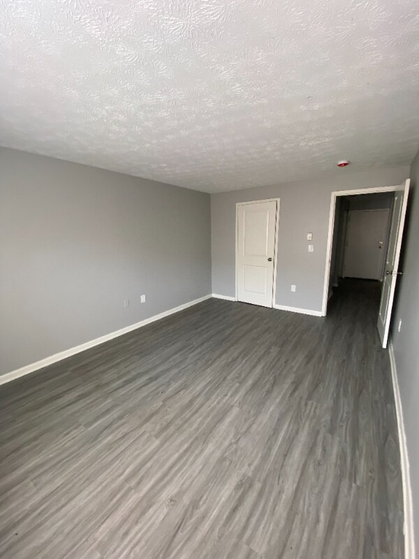 Building Photo - 412 Franklin Ave