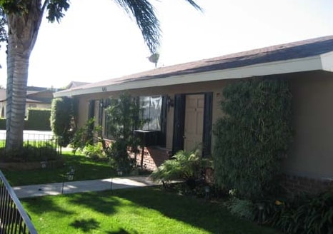Building Photo - 641 S Velare St