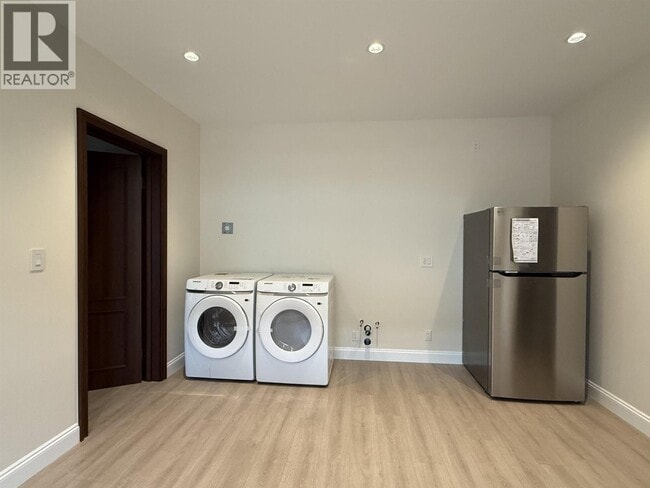 Building Photo - 1115 W 48th Ave