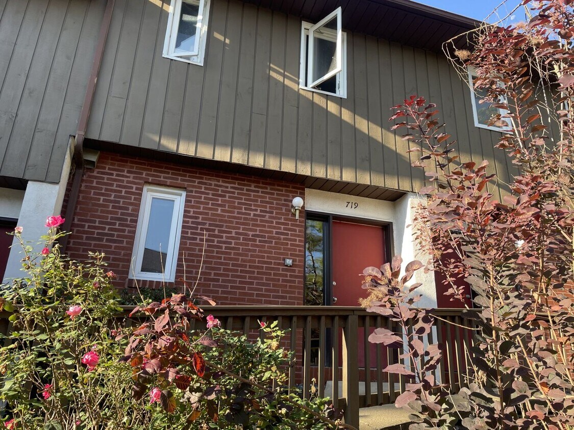 Foto del edificio - Biscayne/Sarasota 2 Bedroom Townhome newly renovated for you!