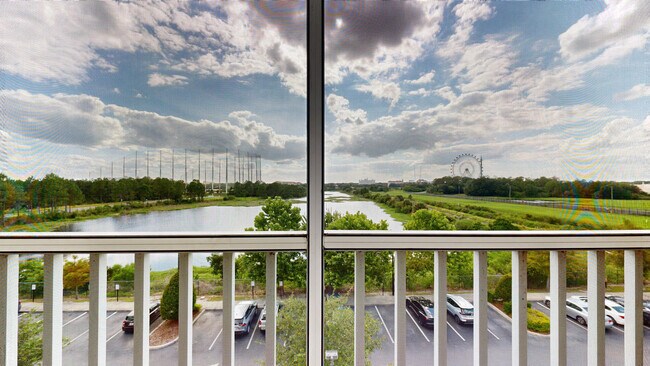 Interior Photo - Essex Luxe Apartments