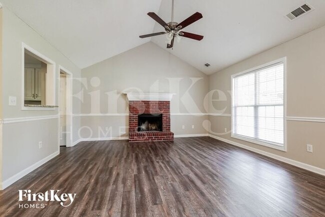 Building Photo - 2442 Oak Creek Ct