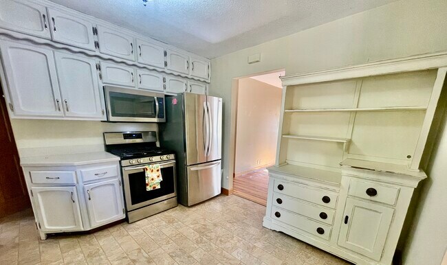 Building Photo - 17316 Padons Dr