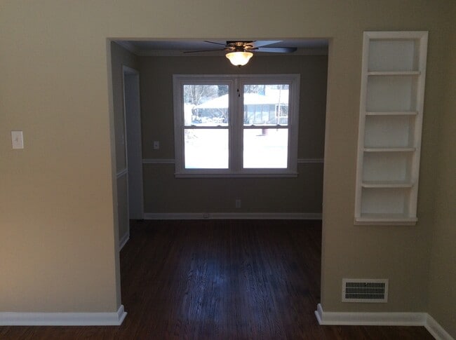 Foto del edificio - Indianapolis West side - 4 BR home