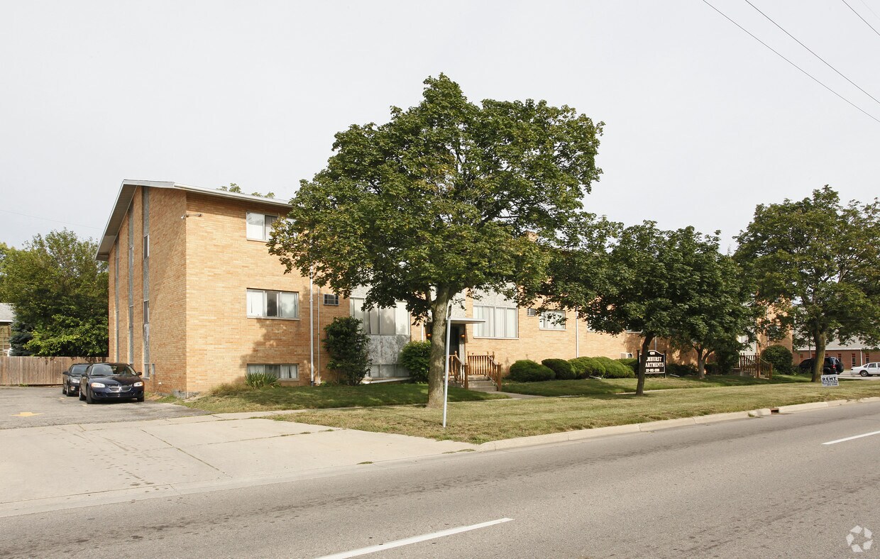 Foto del edificio - The Elmhurst Apartments