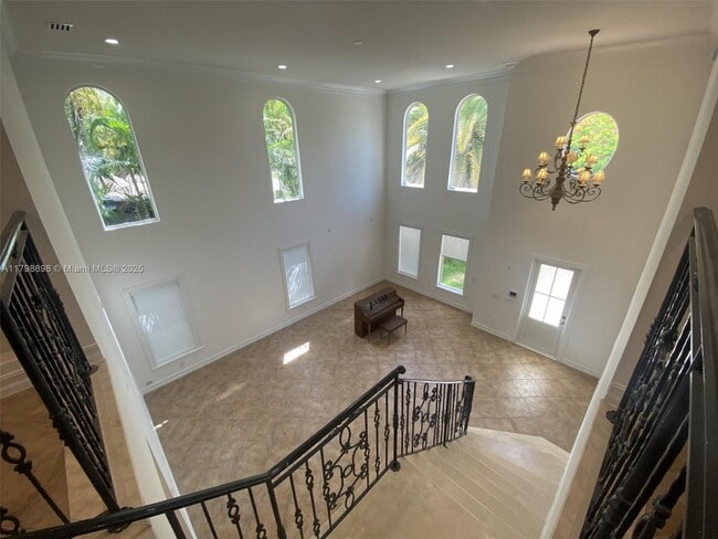 Building Photo - 2422 S Miami Ave