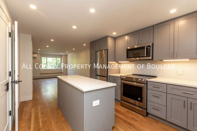 Building Photo - LEASE PENDING