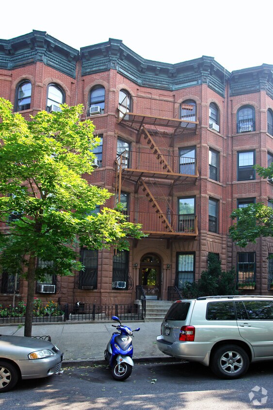 Primary Photo - 339 3rd St