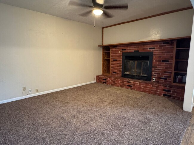 Foto del edificio - 1414 NW Lindy Ave