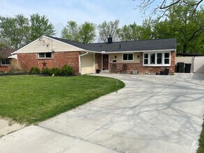 Building Photo - 4044 Haverstraw Dr