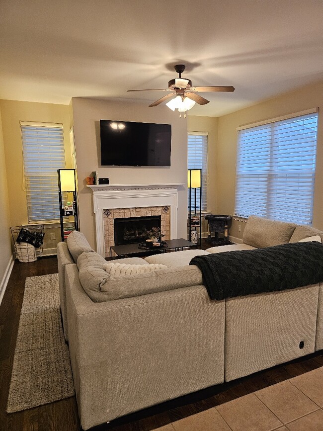 Building Photo - 7752 Porter House Dr