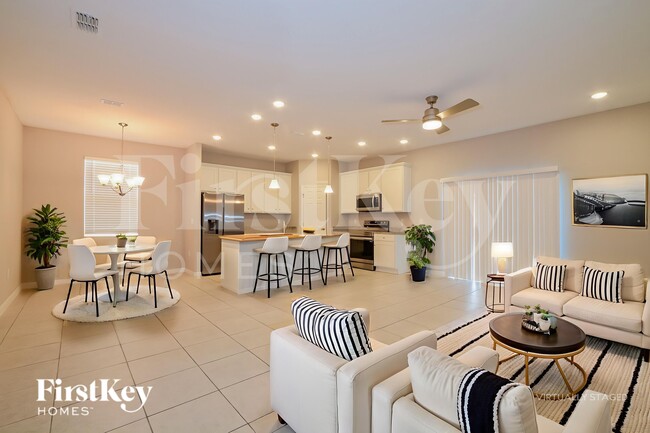 Foto del edificio - 1250 Ponca Rd