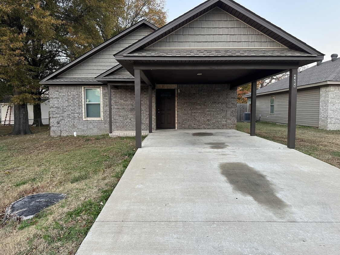 Building Photo - 4404 Fred St