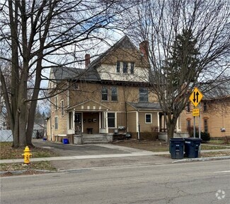 Building Photo - 718 W Water St