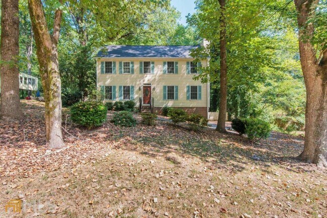 Building Photo - 2340 Buck Dr
