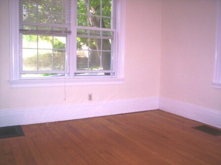 Primary Photo - 190 Norfolk St