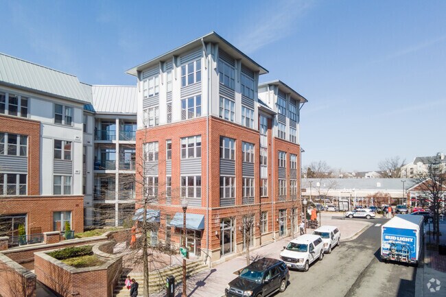 Building Photo - 1800 Wilson Blvd